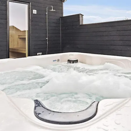 Luxury Retreat In Romo - By Traum 度假居 Kongsmark